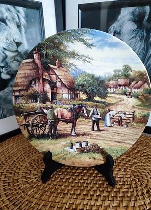 Фарфоровая тарелка "country days" wedgwood planting potatoes" (посадка картофеля).