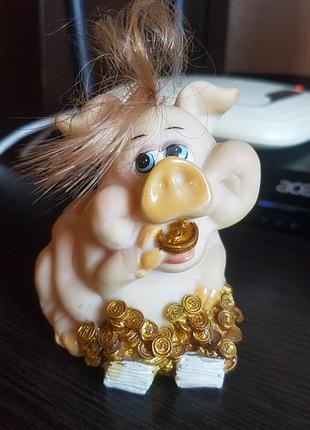 Чарівна фігурка "довжинна свинка" kaprizz