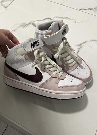 Високі кеди / кросівки nike жіночі