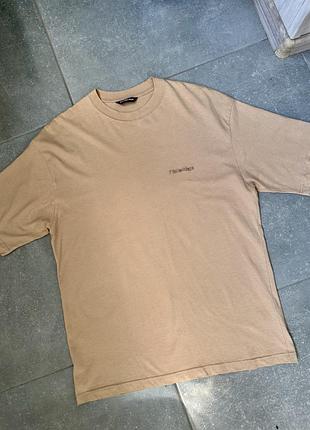 Футболка balenciaga bb logo oversize бежева, розмір l
