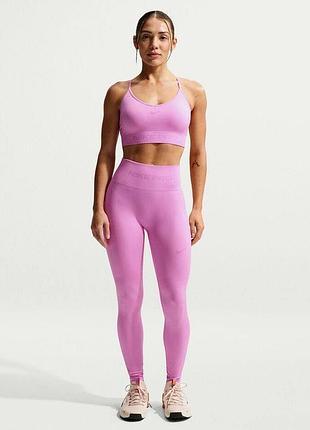 Жіночий комплект топ + легінси nike pro оригінал з нових колекцій.