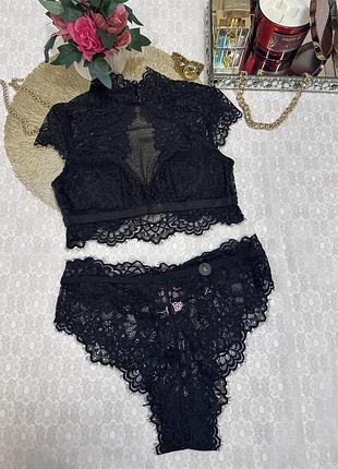 Неймовірно красивий комплект hunkemoller