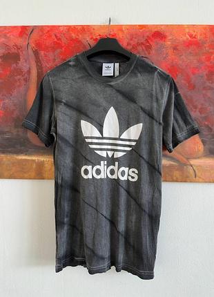 Футболка adidas originals оригинал размер m