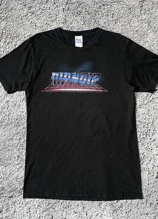 Стильна футболка ripndip розмір м