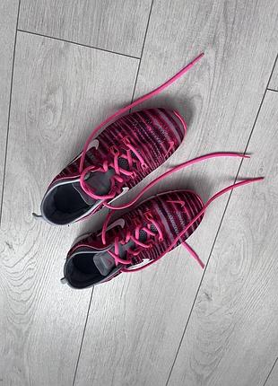 Продам кросівки nike,38 розмір