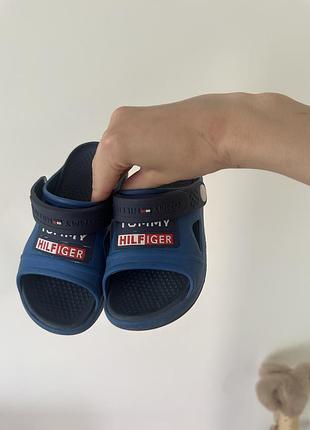 Крокси tommy hilfiger оригінал 26 для хлопчика