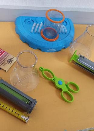 Игровой stem набор learning resources beaker creatures liquid reactor super lab. он создан для проведения «химических» экспериментов 4
