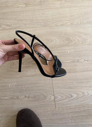Босоніжки asos нові,38 розмір