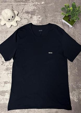 Чоловіча футболка hugo boss,розмір хл,синього кольору,оригінал