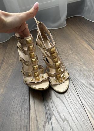 Босоніжки оригінал giuseppe zanotti розмір 37