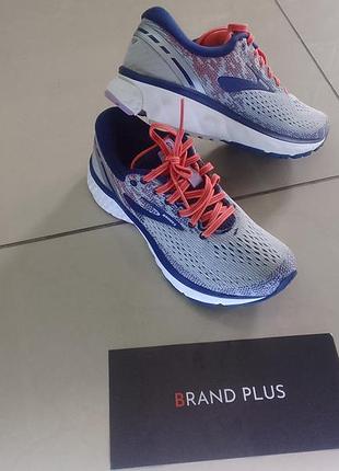 Легкие летние brooks 37.5 размер