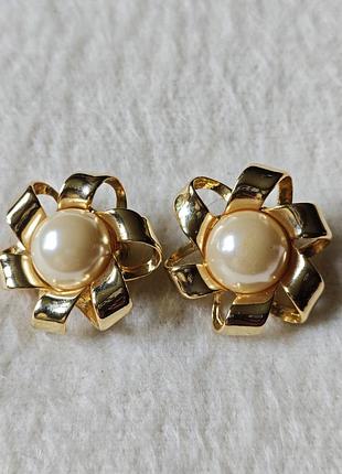 Винтажные серьги классической формы
