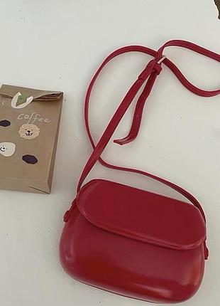 Жіноча сумочка червоного кольору