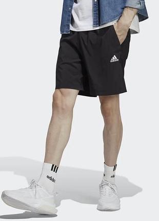 Чоловічі шорти adidas