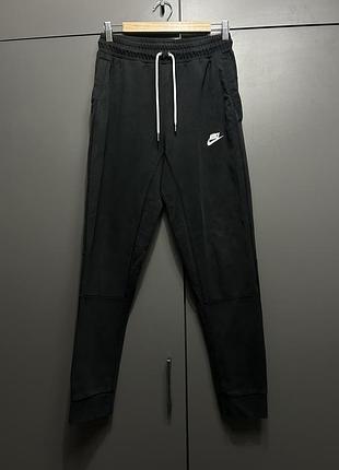 Спортивні штани nike
