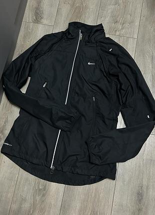 Вітровка storm fit nike