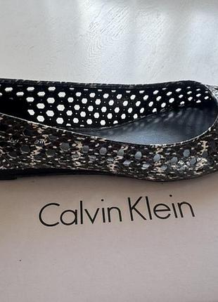 Туфлі жіночі, балетки calvin klein, повітропроникні, з перфорацією, ідеально на літо, 38 розмір