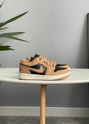 Жіночі кросівки nike air jordan 1 low 'desert'
