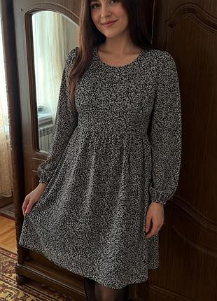 Продам сукню