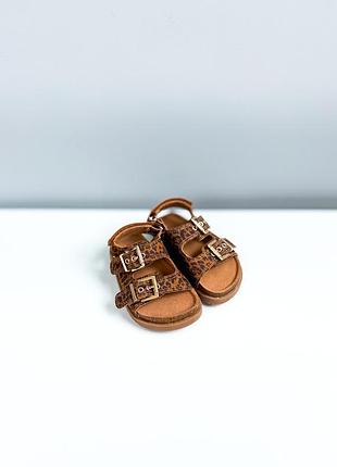 Босоніжки m&s леопардові розмір 23