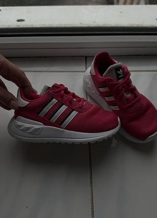 Кросівки adidas