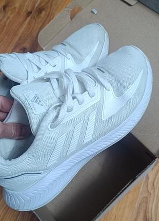 Кросівки adidas