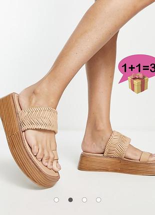 Жіночі сандалі / шльопанці asos на платформі