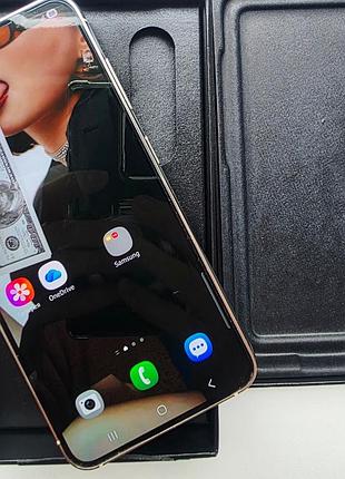 Телефон флагман samsung s23 8
