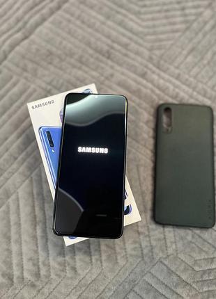 Продам смартфон samsung galaxy a70 7