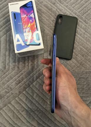 Продам смартфон samsung galaxy a70 2