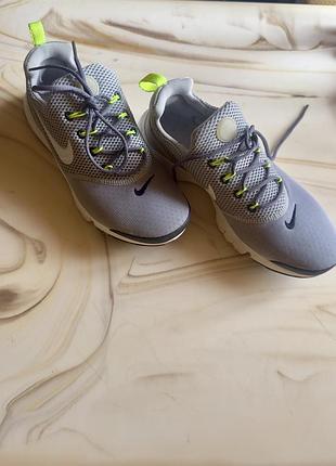Стильні кросівки nike, оригінал,стан нових (вдягнені 1 раз), 38.5 р.