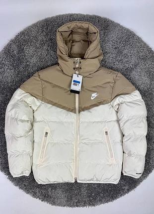 Пуховик nike storm-fit бежевий вишите лого