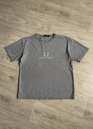 Оригінальна жіноча футболка fred perry