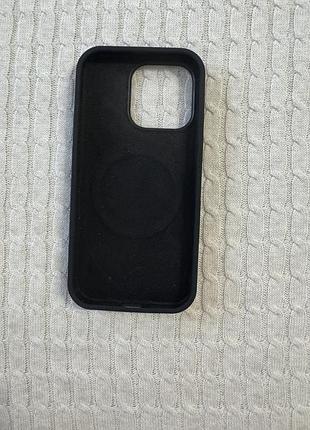 Силіконовий чохол для iphone 16 pro 2