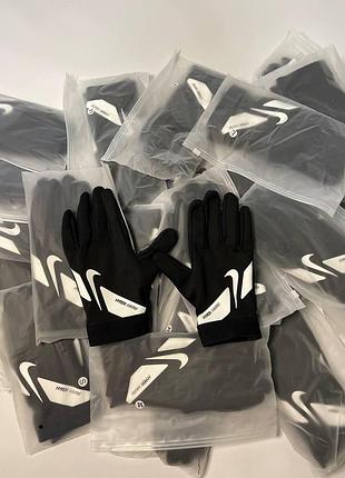 Варежки nike hyperwarm