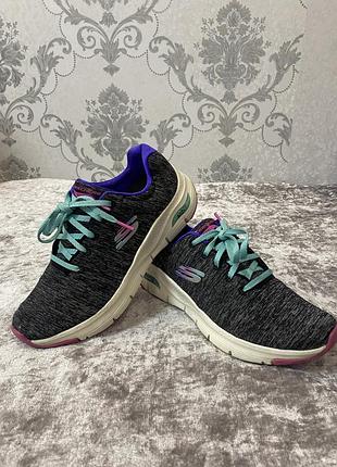 Кросівки skechers