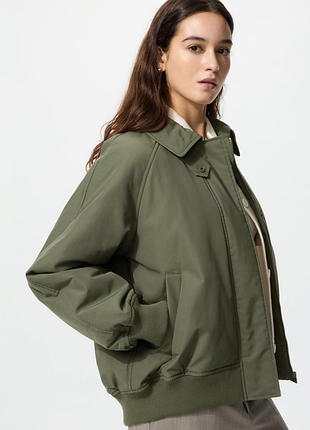 Куртка uniqlo (482278)