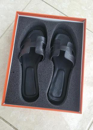 Жіночі чорні шльопанці hermes oran slippers black х ермес 37