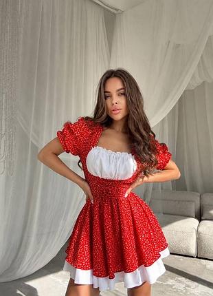 Платье идет с двойной пышной юбочкой