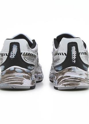 Nike initiator custom white black