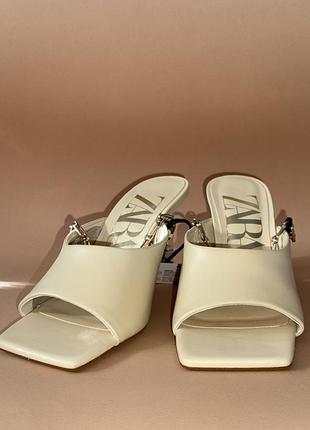 Босоніжки zara 38 butter
