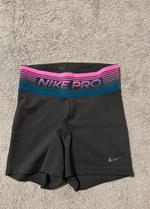 Жіночі шорти nike pro