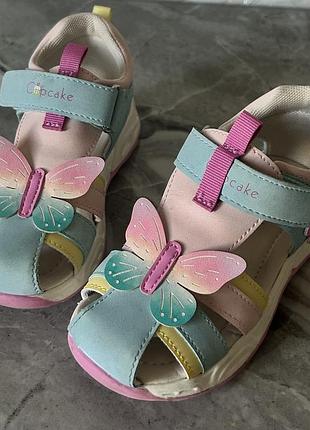 Босоніжки cupcake couture з метеликами 🦋