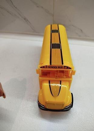Іграшка автобус 6