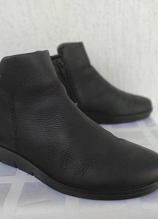 Брендовие, кожанние полуботинки ессо р.38