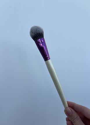 Кисть для тона manly pro 123