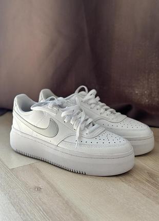 Кросівки nike court vision alta leather dm0113-101