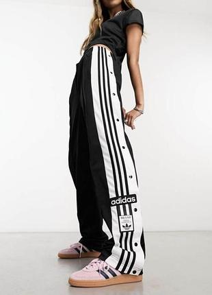 Спортивні штани adidas
