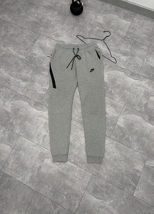 Nike tech fleece