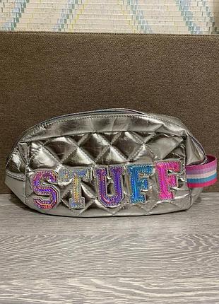 Дівчача косметичка stuff бренду omg accessories середня яскрава